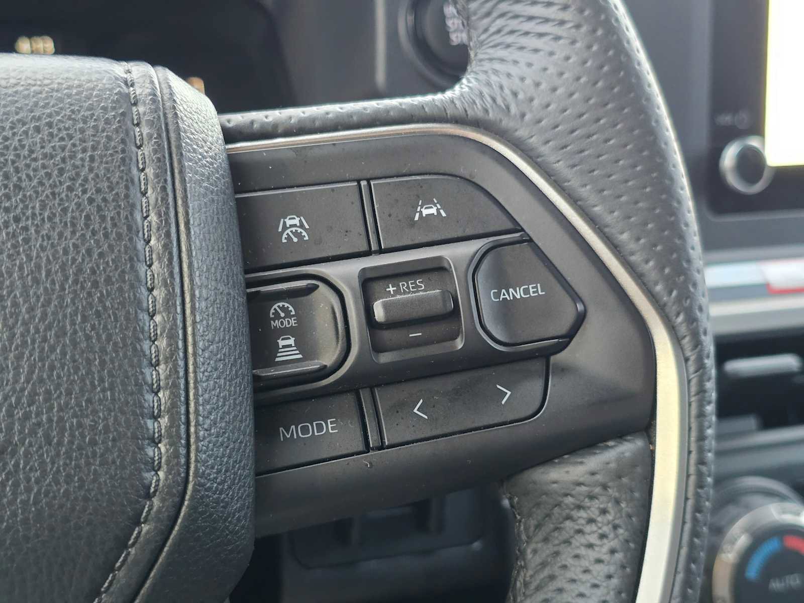 Certified 2025 Toyota Tacoma SR5 image 35