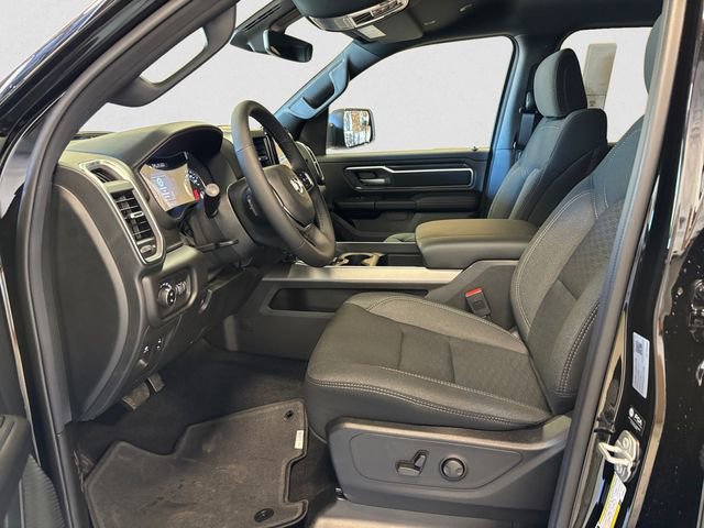 New 2026 RAM 1500 4x4 Crew Cab image 10