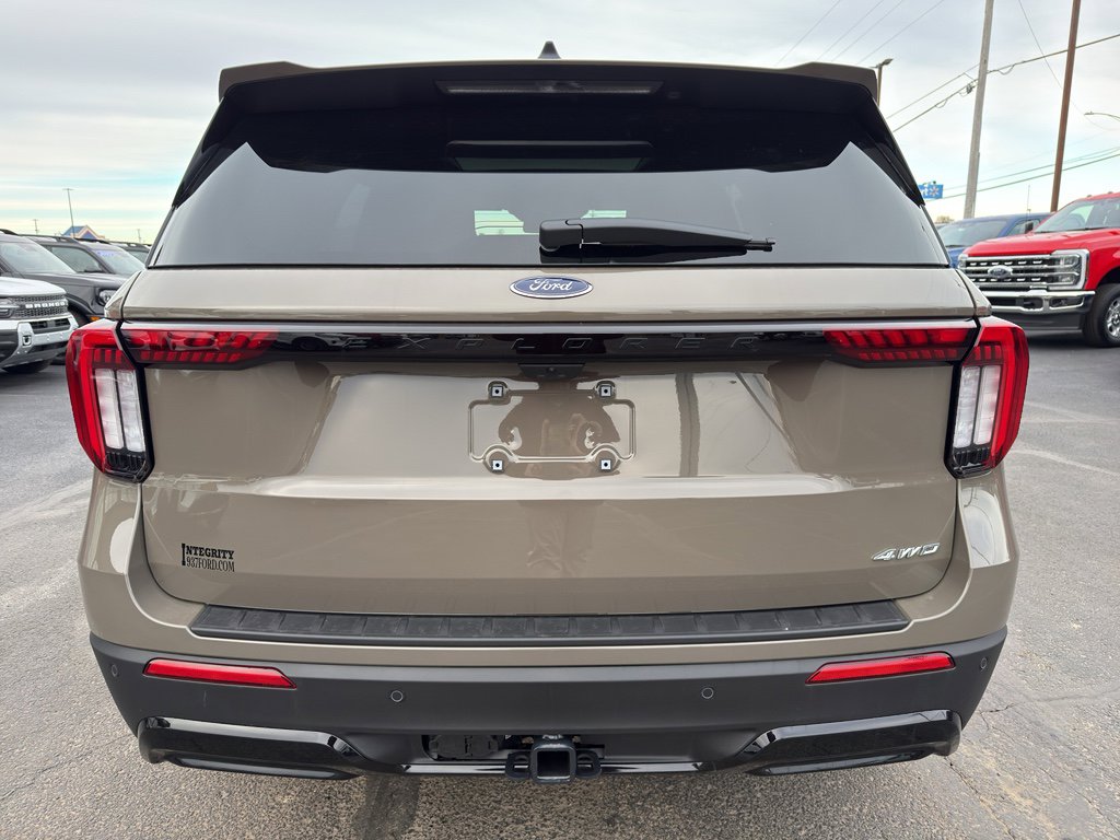 New 2026 Ford Explorer ST-Line w/ ST-Line Street Pack image 7