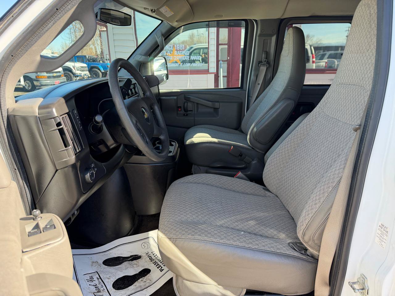 Used 2017 Chevrolet Express 3500 LT w/ LT Preferred Equipment Group RWD image 10