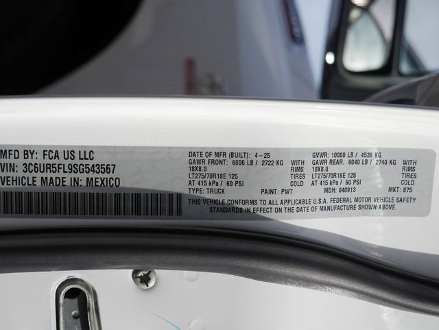 Used 2025 RAM 2500 Laramie image 32