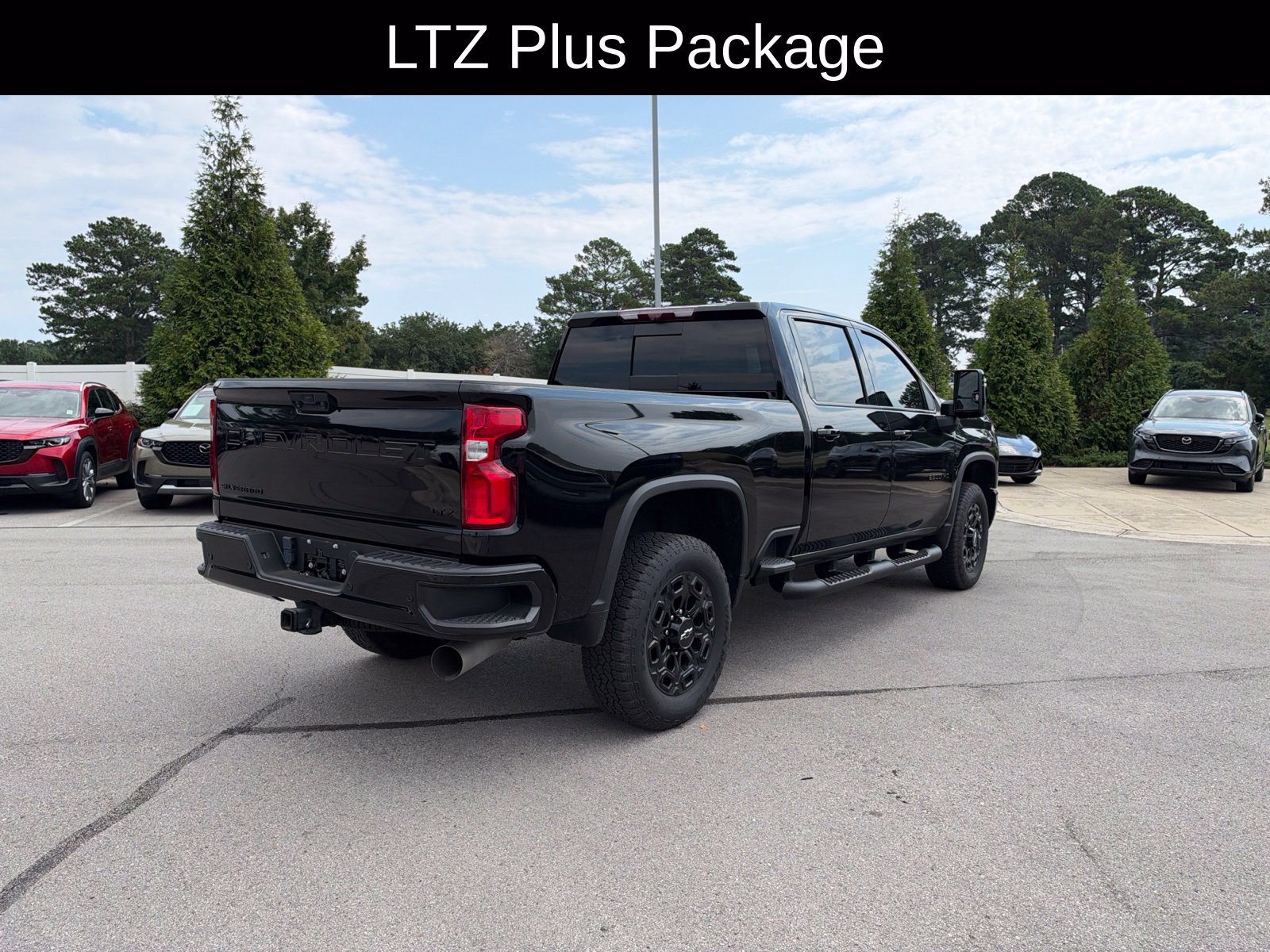 Used 2024 Chevrolet Silverado 2500 LTZ w/ LTZ Plus Package AWD/4WD image 8