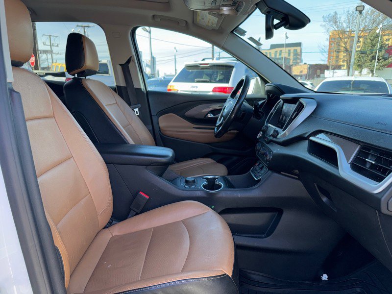 Used 2021 GMC Terrain SLT image 27
