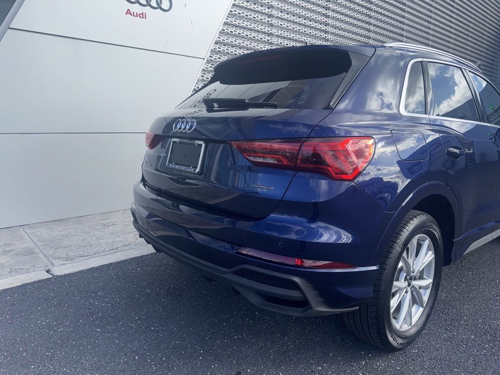 Certified 2025 Audi Q3 2.0T Premium Plus w/ Premium Plus Package AWD/4WD image 12