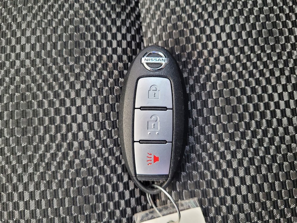 Used 2018 Nissan Rogue Sport SV AWD/4WD image 32