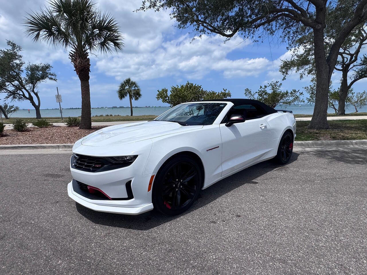 Used 2023 Chevrolet Camaro LT w/ Redline Edition RWD image 18