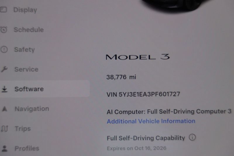 Used 2023 Tesla Model 3 Standard Range RWD image 3