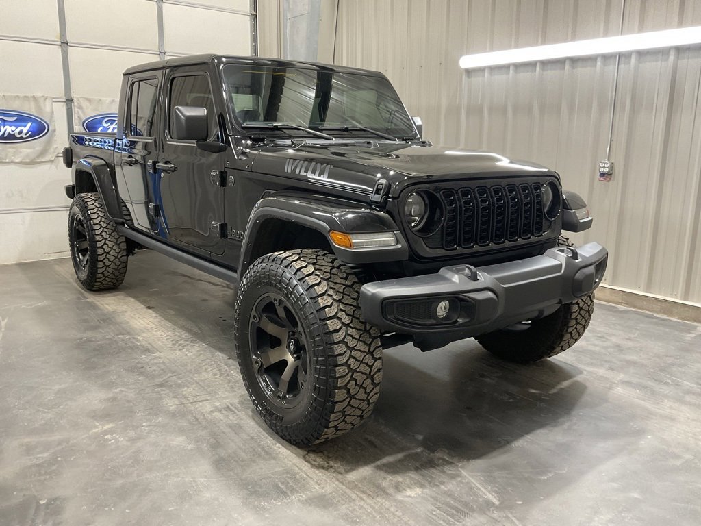 Used 2024 Jeep Gladiator Sport