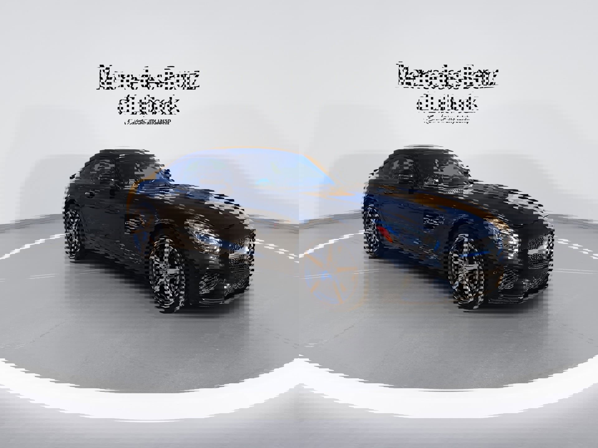 Used 2017 Mercedes-Benz AMG GT Coupe image 2