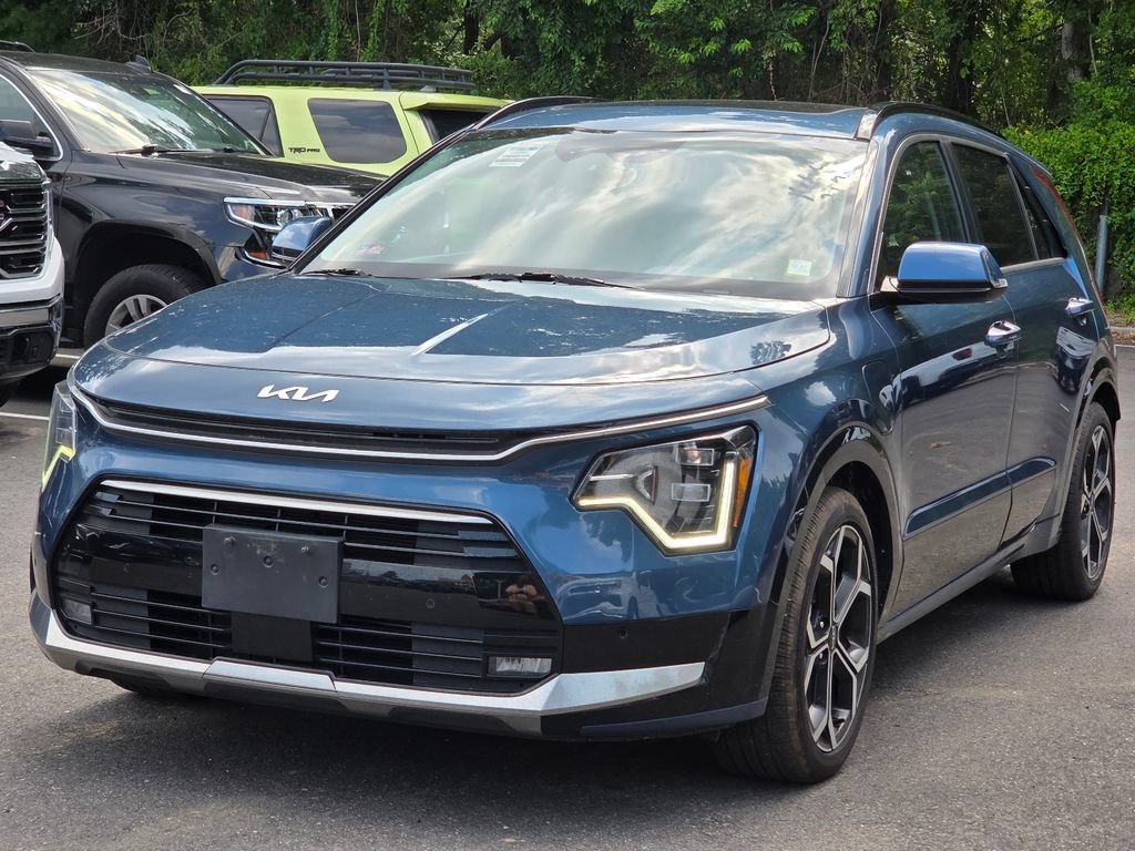 Used 2023 Kia Niro SX Touring FWD image 7
