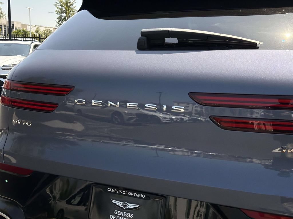 New 2026 Genesis GV70 2.5T Sport Prestige w/ G1 Accessory Package AWD/4WD image 15