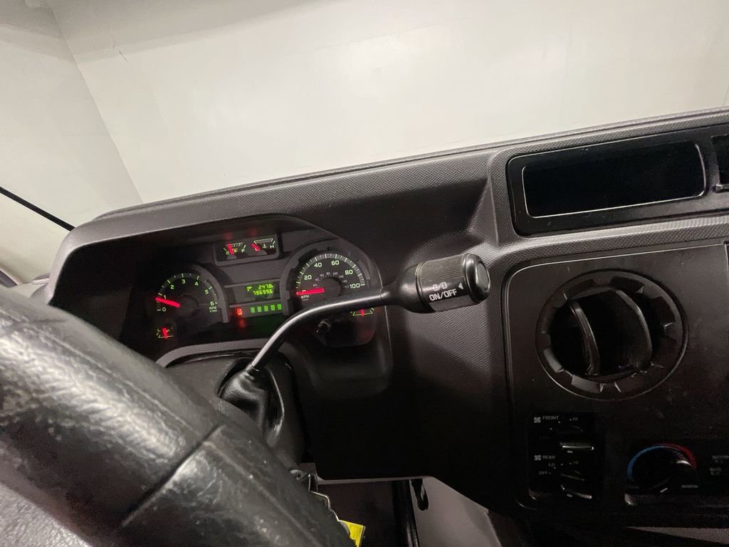 Used 2012 Ford E-350 and Econoline 350 XL w/ PWR Windows & Locks Group image 14