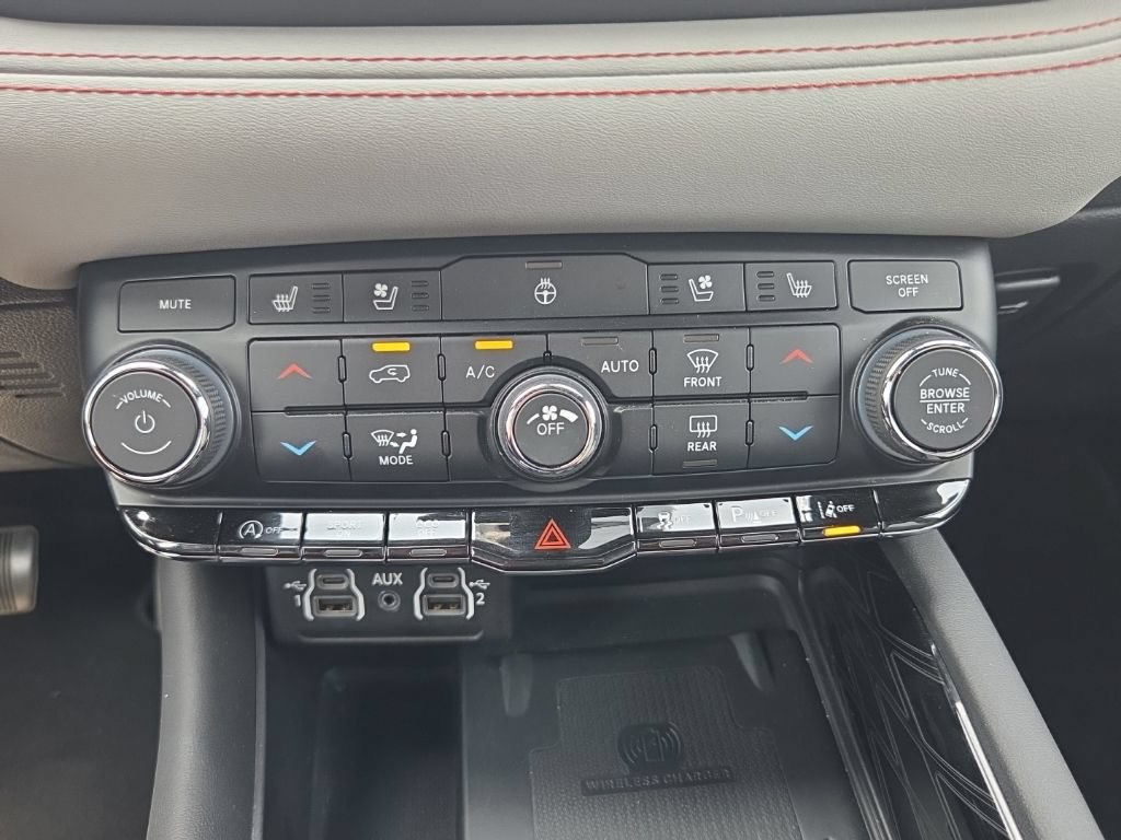 Used 2024 Dodge Durango Citadel AWD/4WD image 36