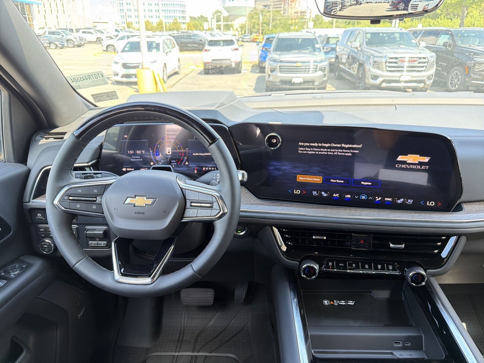 New 2026 Chevrolet Tahoe High Country AWD/4WD image 16