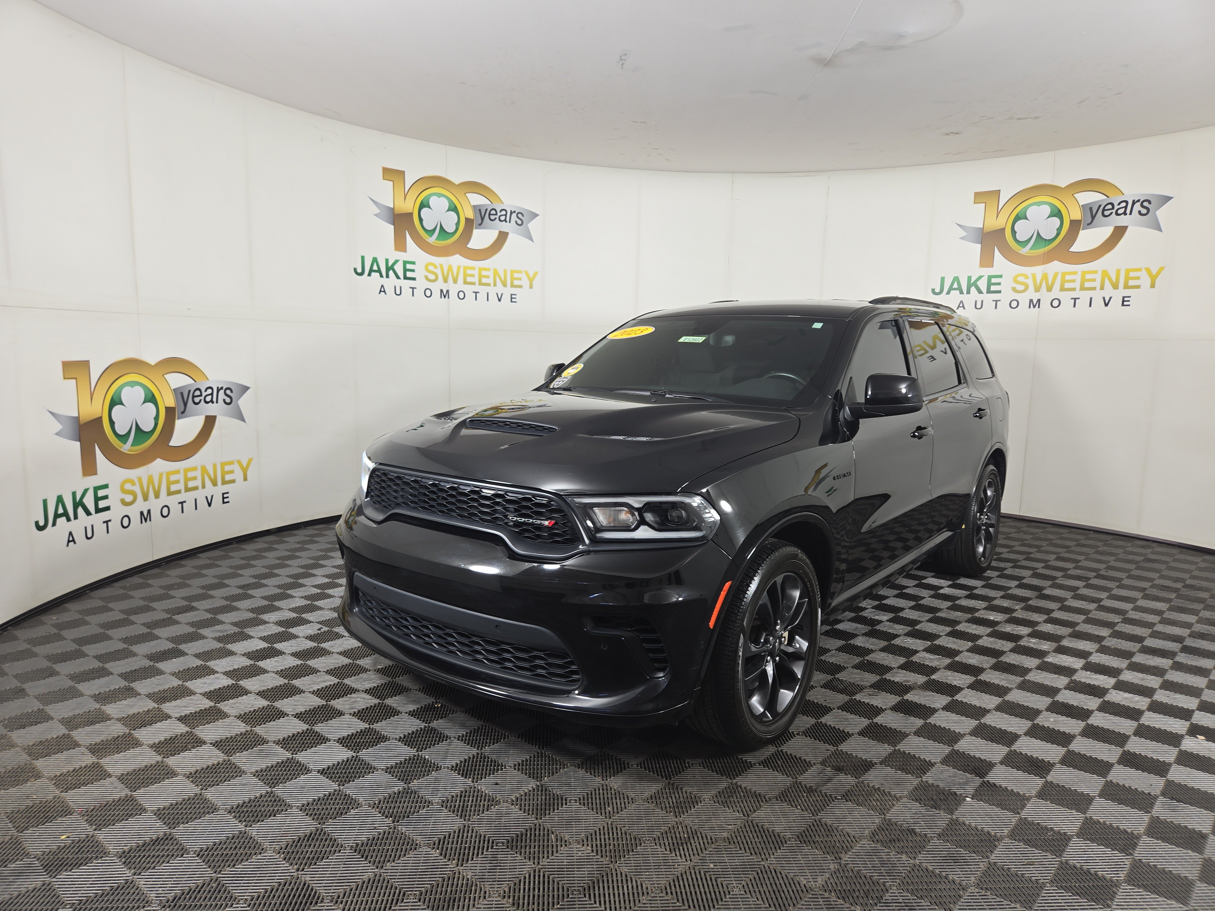 Certified 2023 Dodge Durango R/T w/ Blacktop Package AWD/4WD image 4