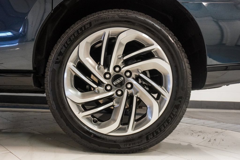Used 2025 Lincoln Navigator L Reserve AWD/4WD image 40