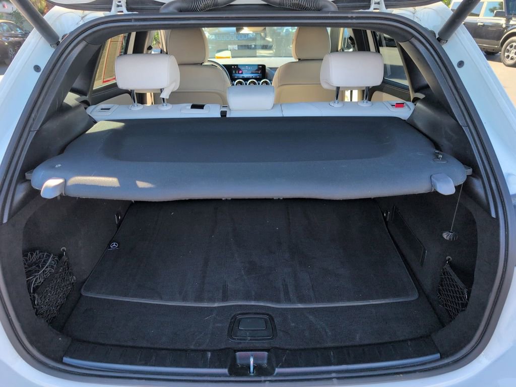 Used 2025 Mercedes-Benz GLA 250 4MATIC image 29