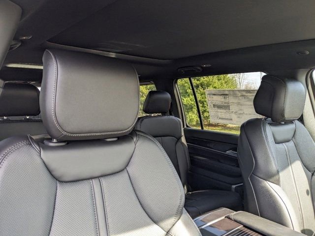 New 2024 Jeep Wagoneer 4WD w/ Premium Group I image 12