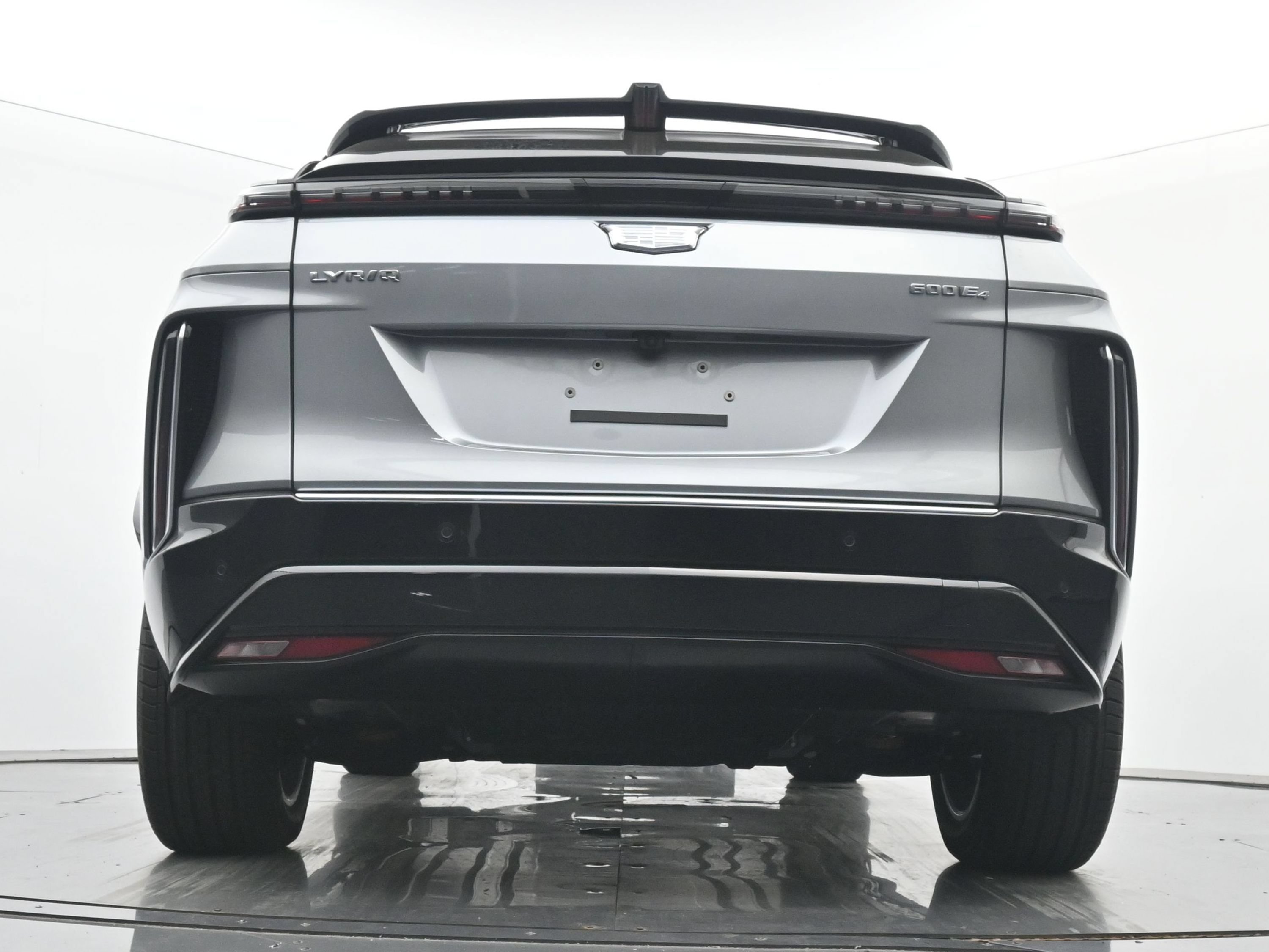 New 2026 Cadillac Lyriq Luxury w/ LPO, Floor Liner Package AWD/4WD image 18