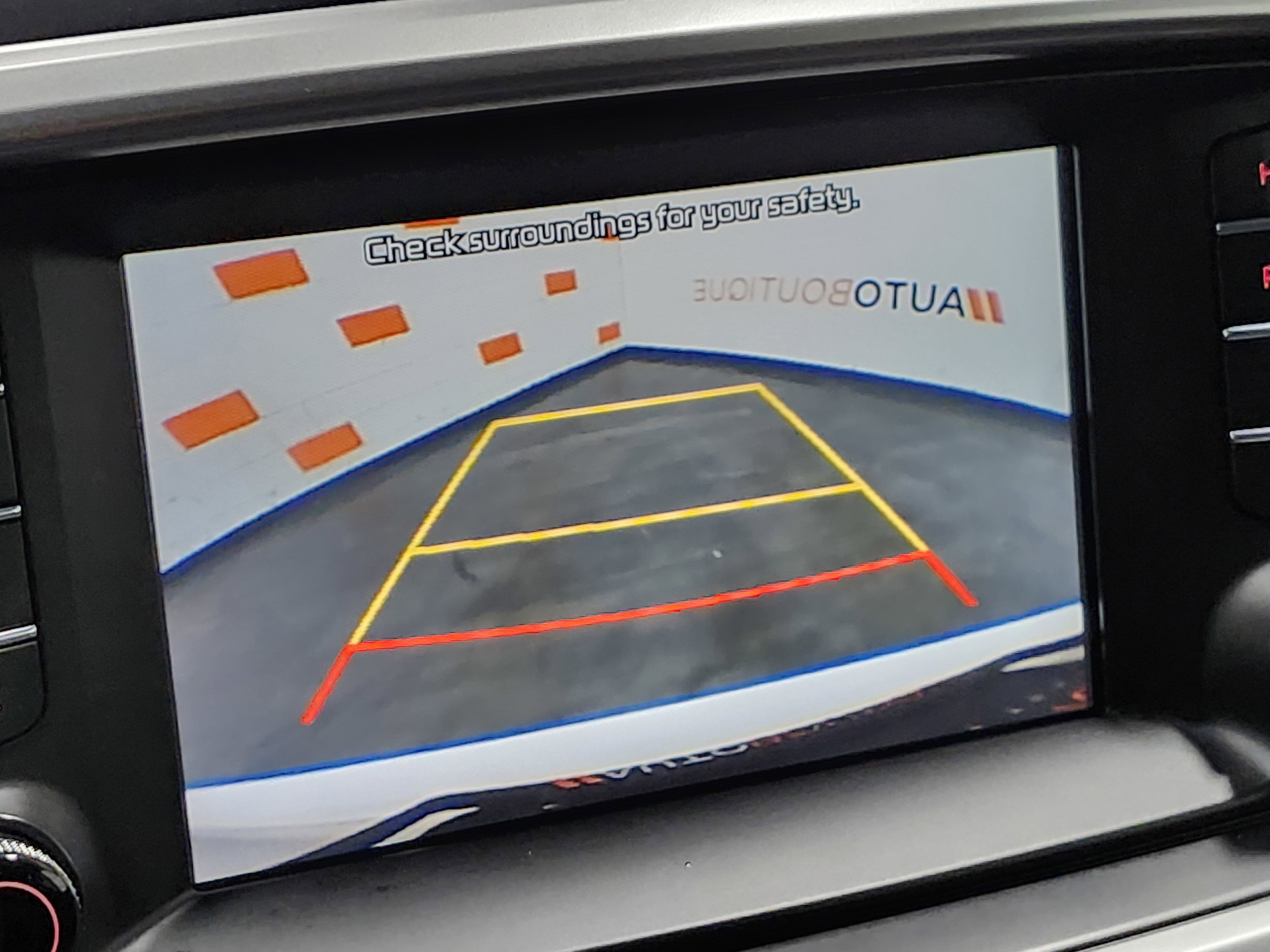 Used 2020 Kia Sorento LX V6 image 25