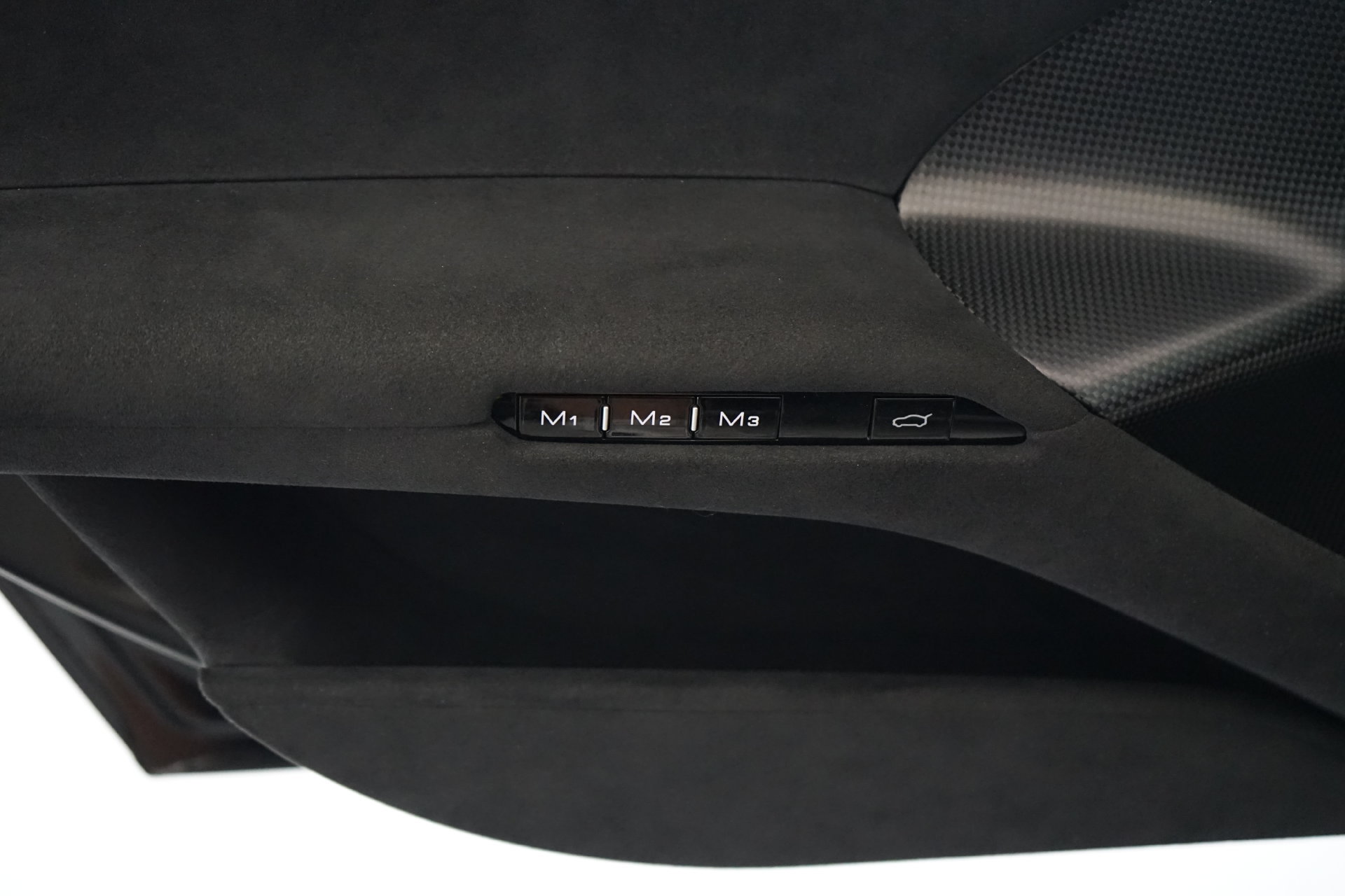 Used 2025 Ferrari 12Cilindri RWD image 32