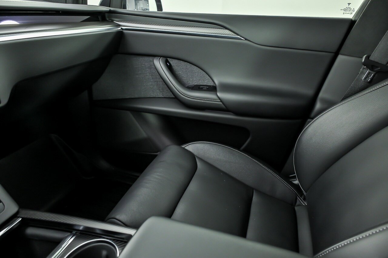 Used 2022 Tesla Model X Plaid image 40