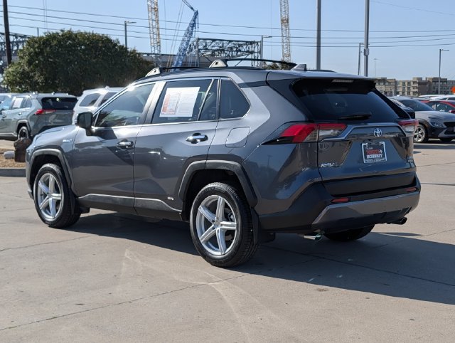 Used 2020 Toyota RAV4 Limited w/ Limited Grade Weather Package AWD/4WD image 8