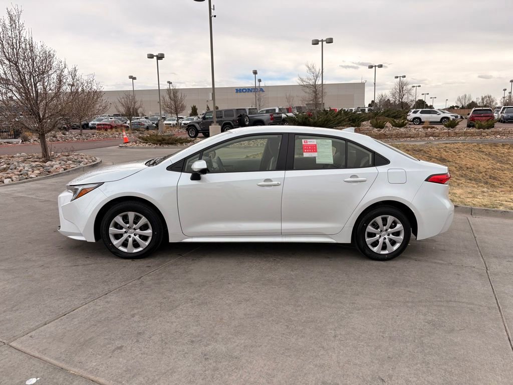 Used 2026 Toyota Corolla LE image 4