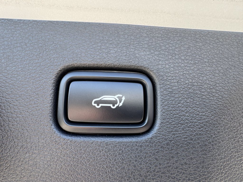 Used 2023 Kia Sportage SX image 40