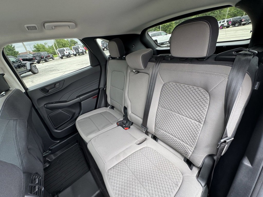 Used 2022 Ford Escape SE w/ Convenience Package image 13