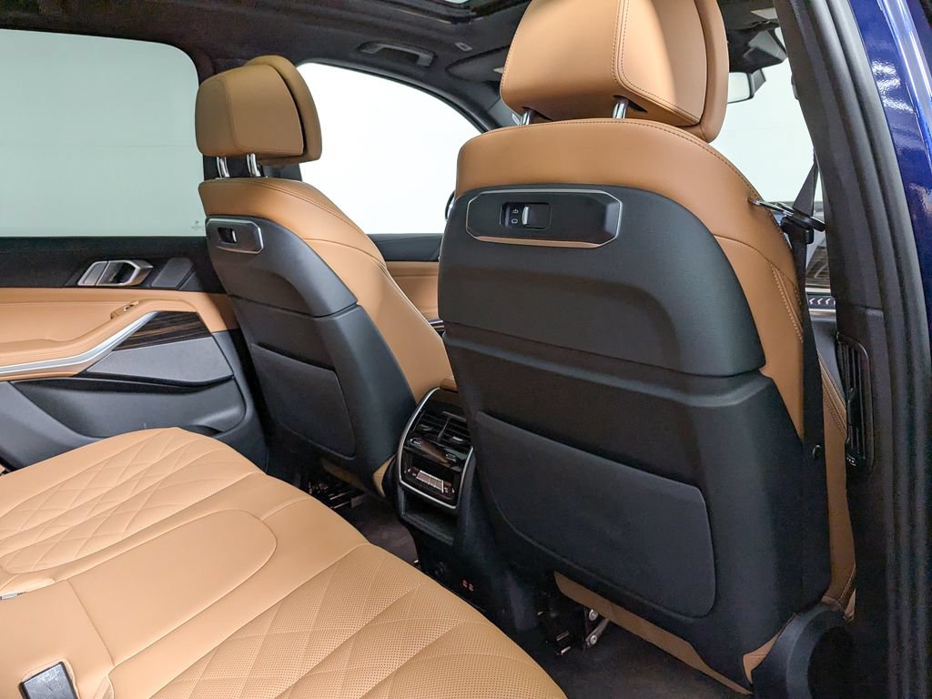 Used 2026 BMW X5 xDrive40i w/ M Sport Package AWD/4WD image 44