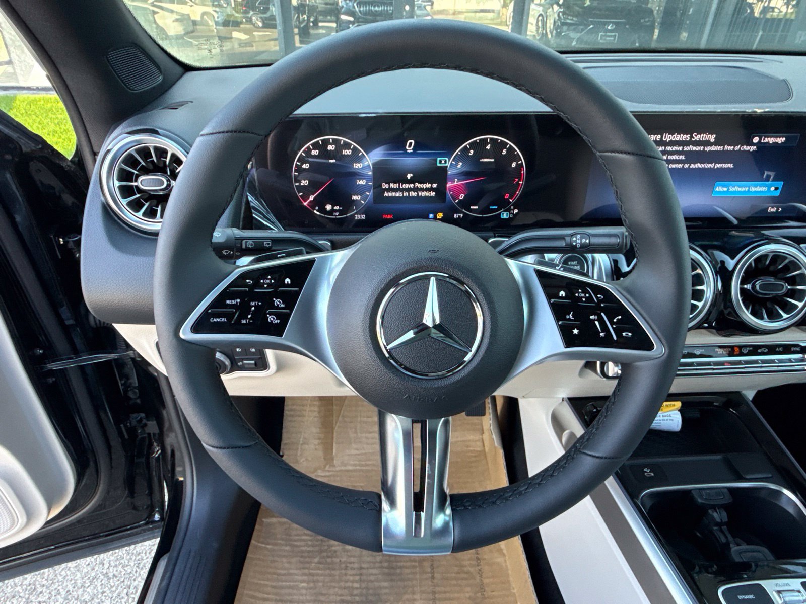 New 2026 Mercedes-Benz GLB 250 4MATIC image 22