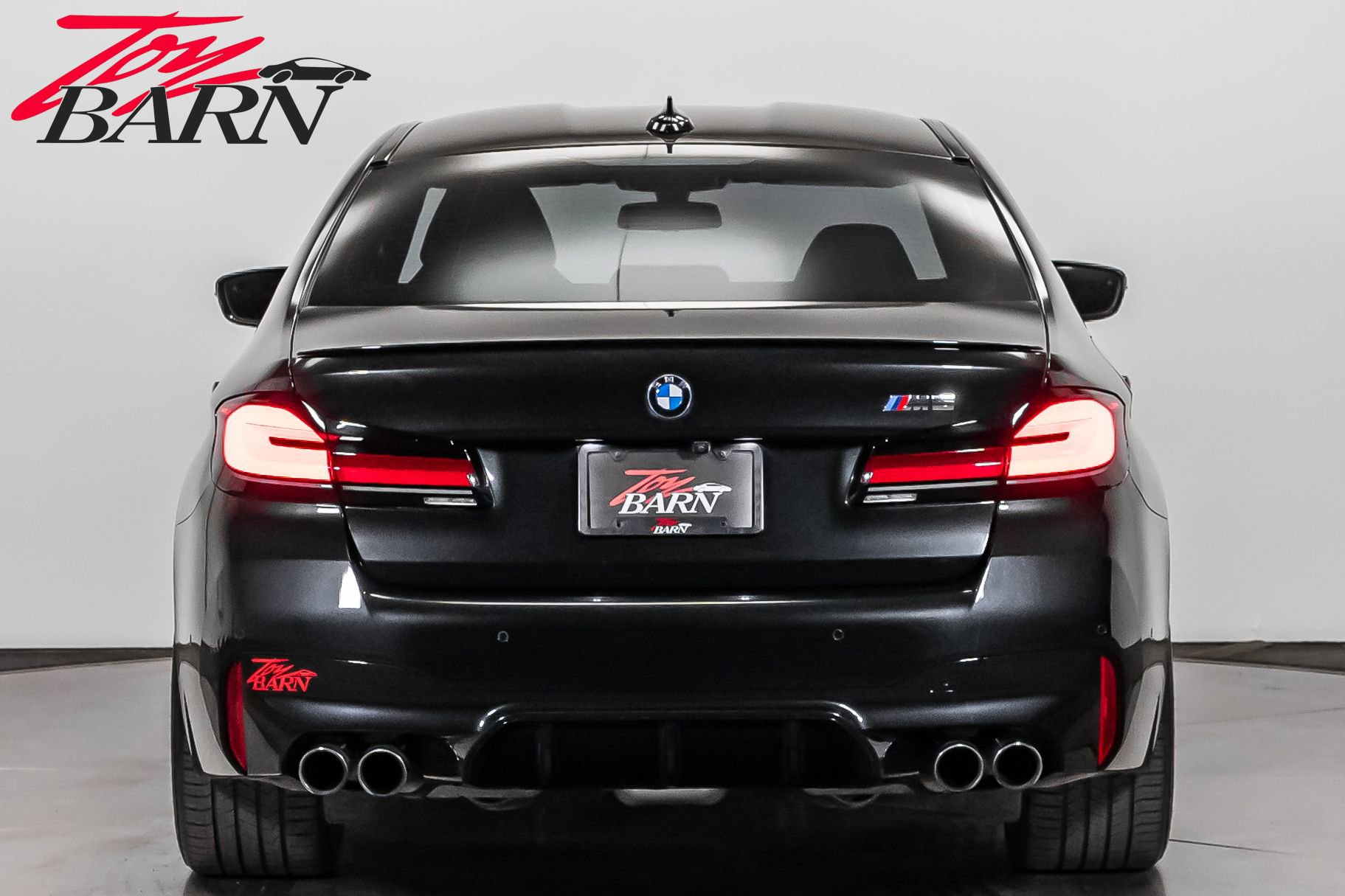 Used 2022 BMW M5 w/ Executive Package image 4