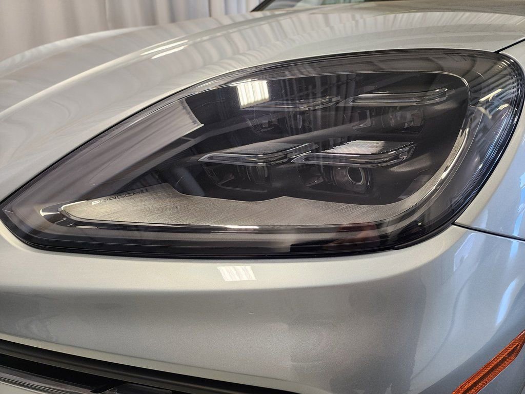 Certified 2025 Porsche Cayenne image 24
