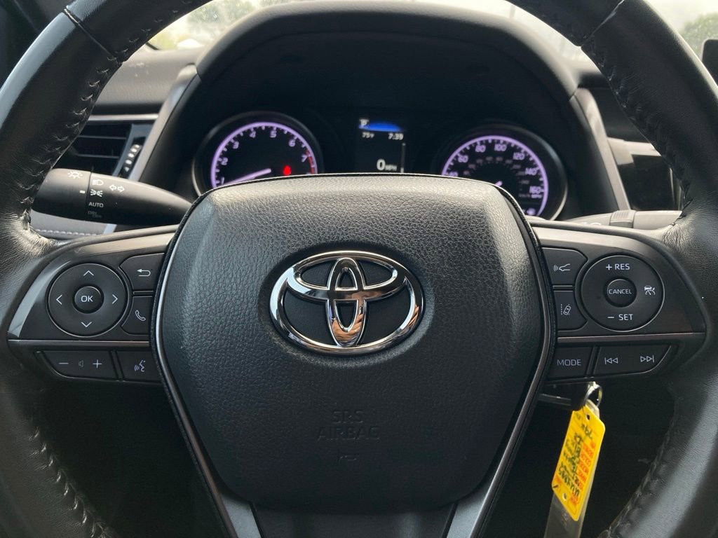 Used 2021 Toyota Camry SE FWD image 20