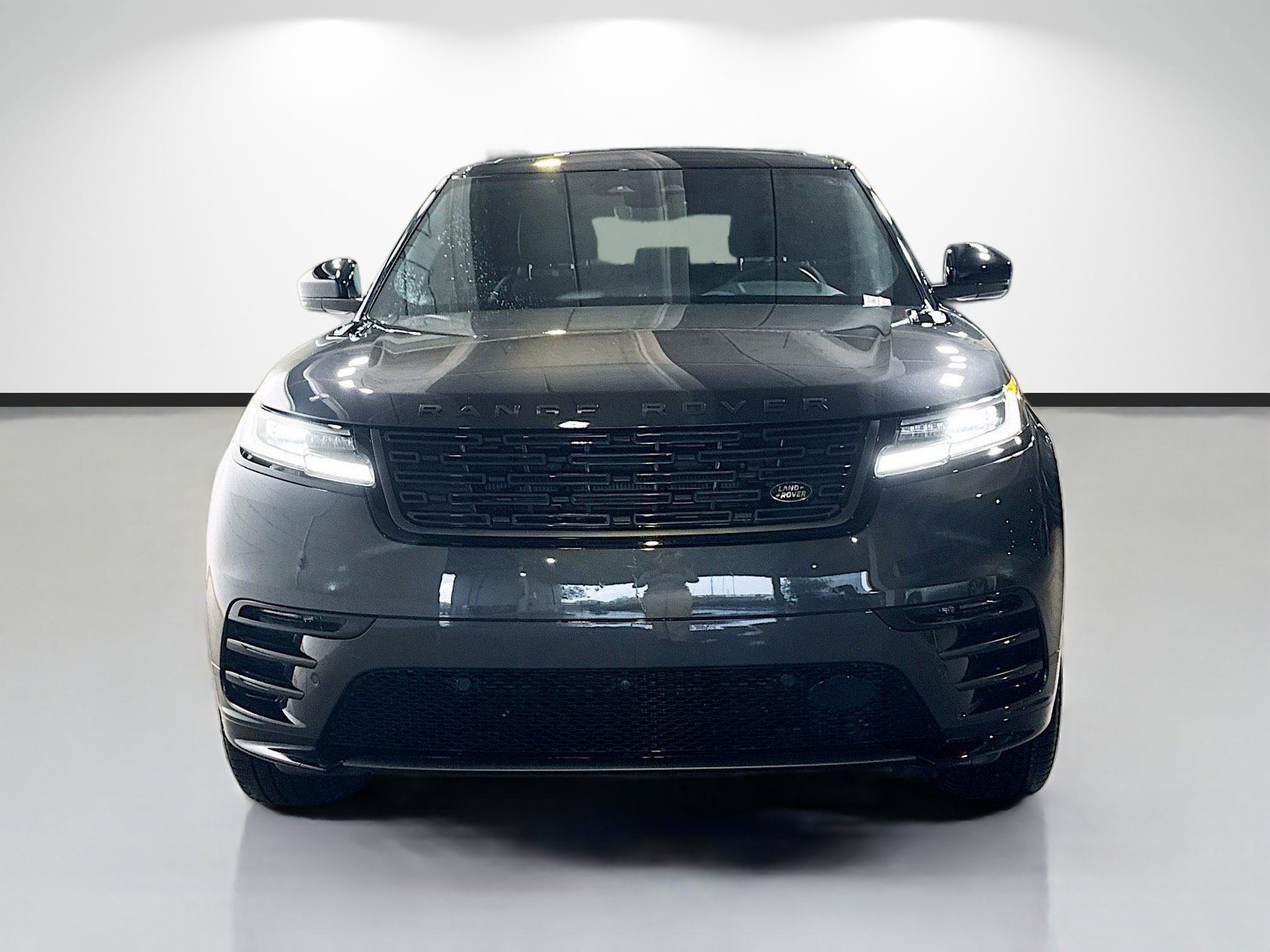 Certified 2026 Land Rover Range Rover Velar Dynamic SE AWD/4WD image 8