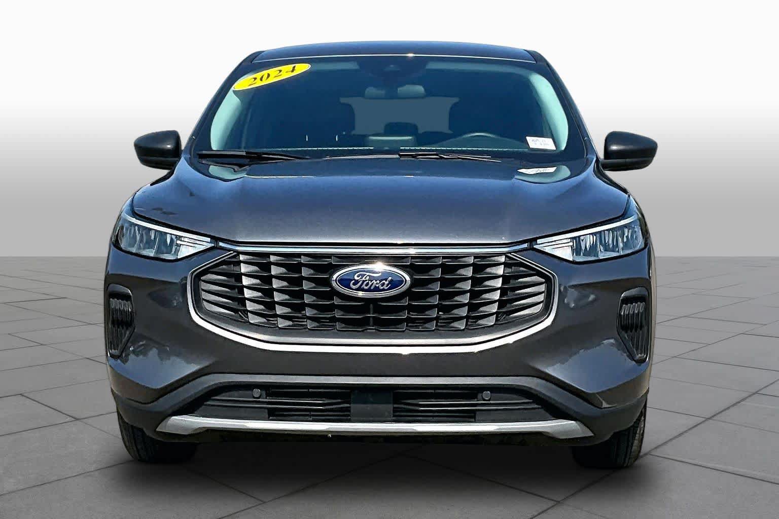 Used 2024 Ford Escape Active FWD image 3