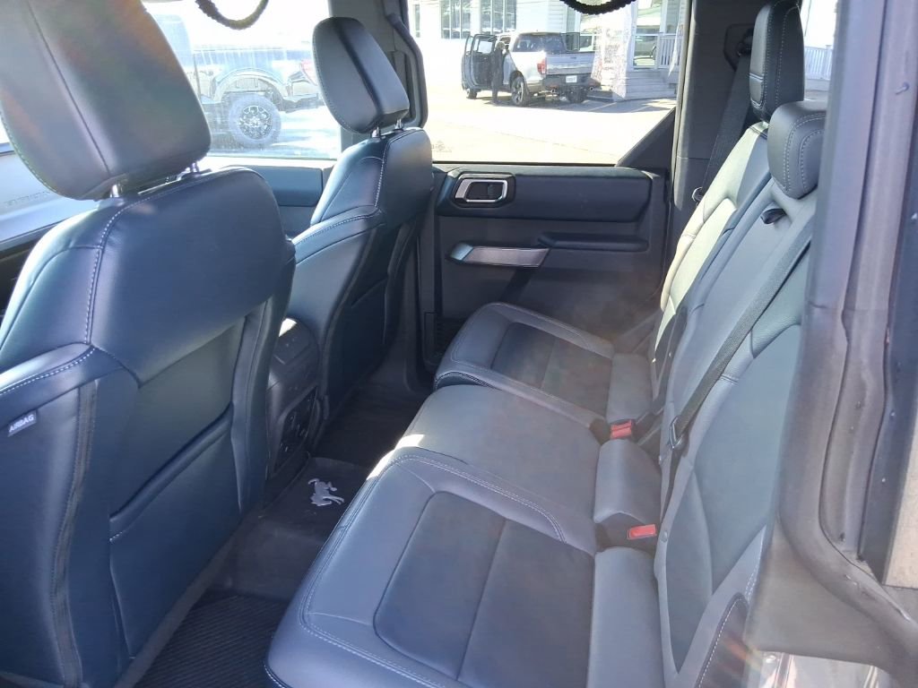 Used 2023 Ford Bronco Outer Banks image 9