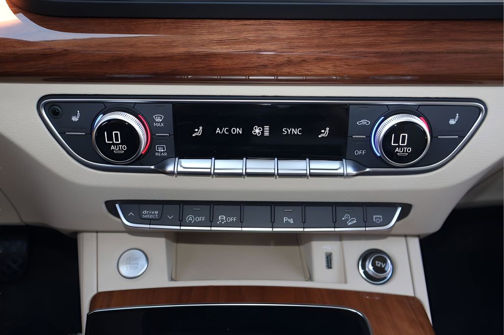 Used 2023 Audi Q5 2.0T Premium w/ Convenience Package image 24