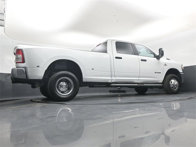Used 2024 RAM 3500 Big Horn image 38