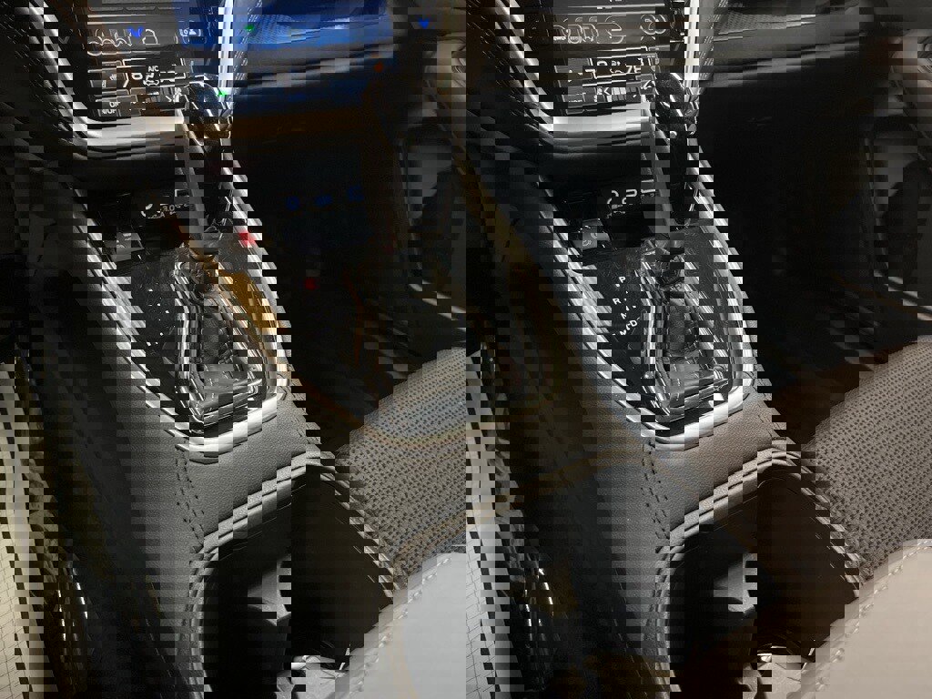 Certified 2025 Subaru Outback Premium w/ Popular Package #1A image 24