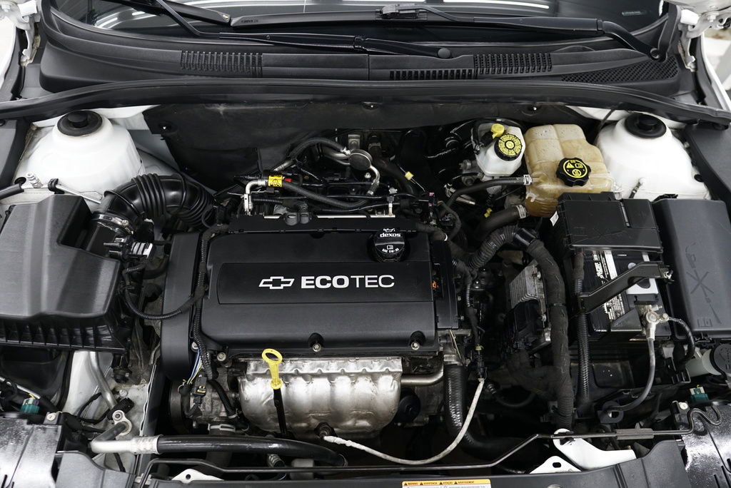 Used 2016 Chevrolet Cruze L FWD image 5