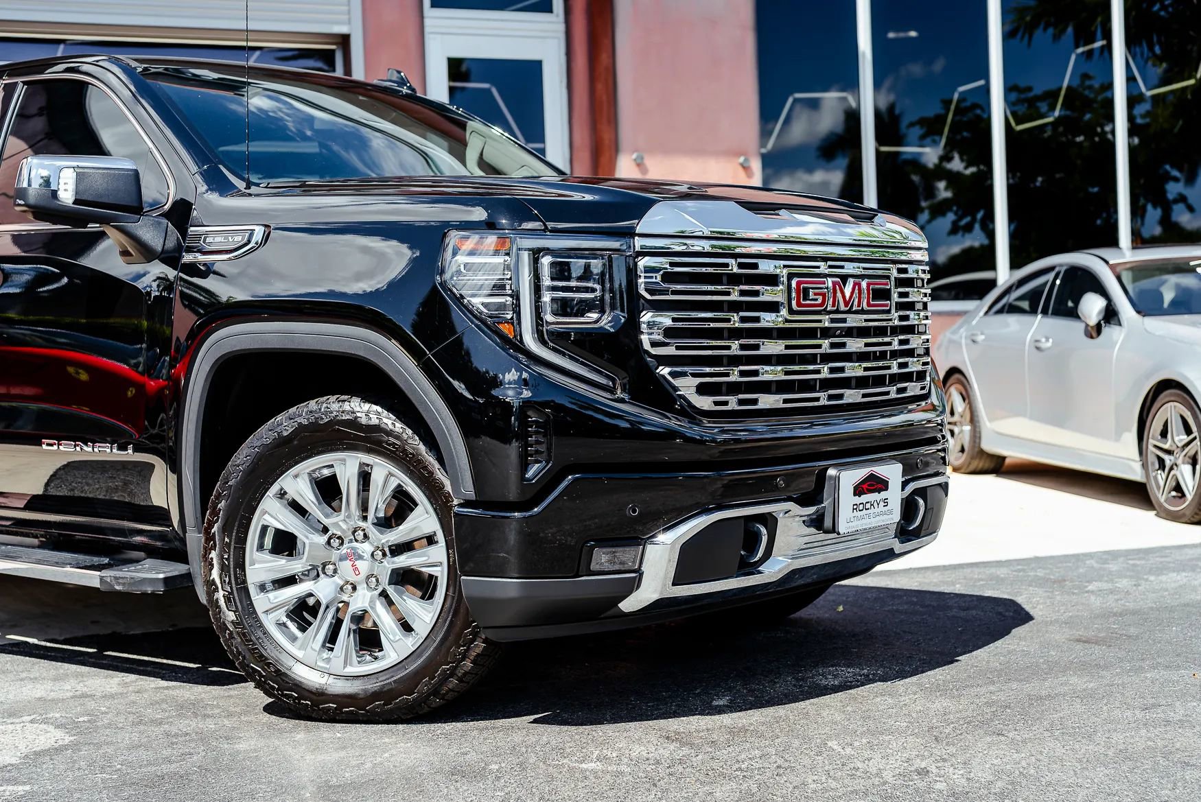 Used 2022 GMC Sierra 1500 Denali image 4