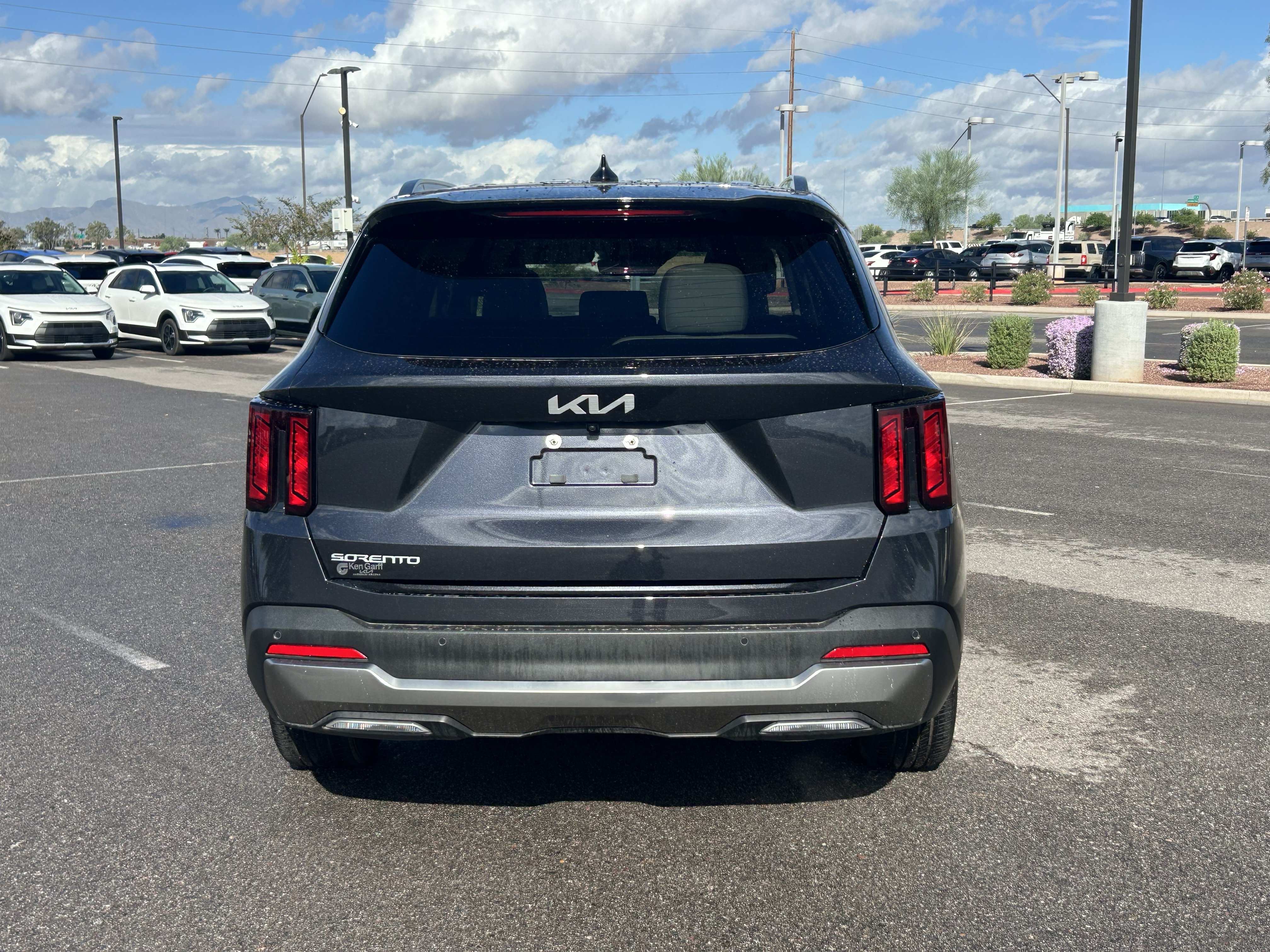 Certified 2026 Kia Sorento S FWD image 4