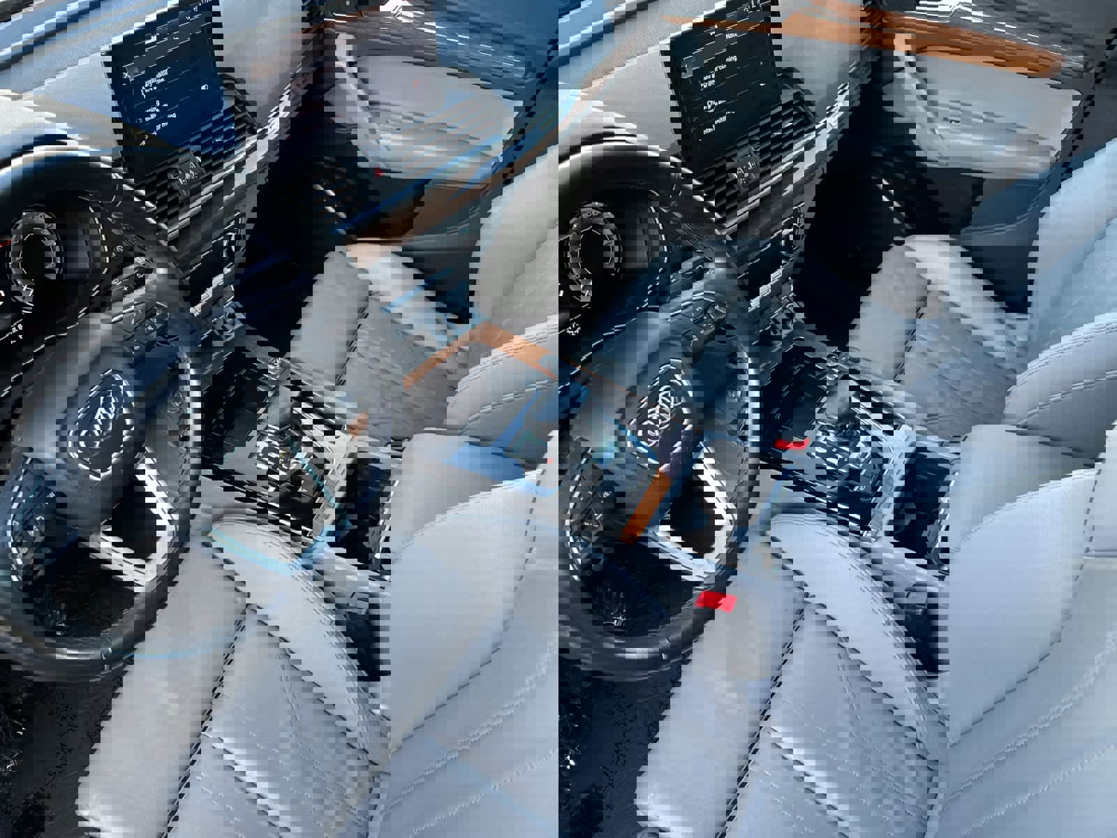 Used 2022 Audi Q5 e Premium w/ Convenience Package image 10