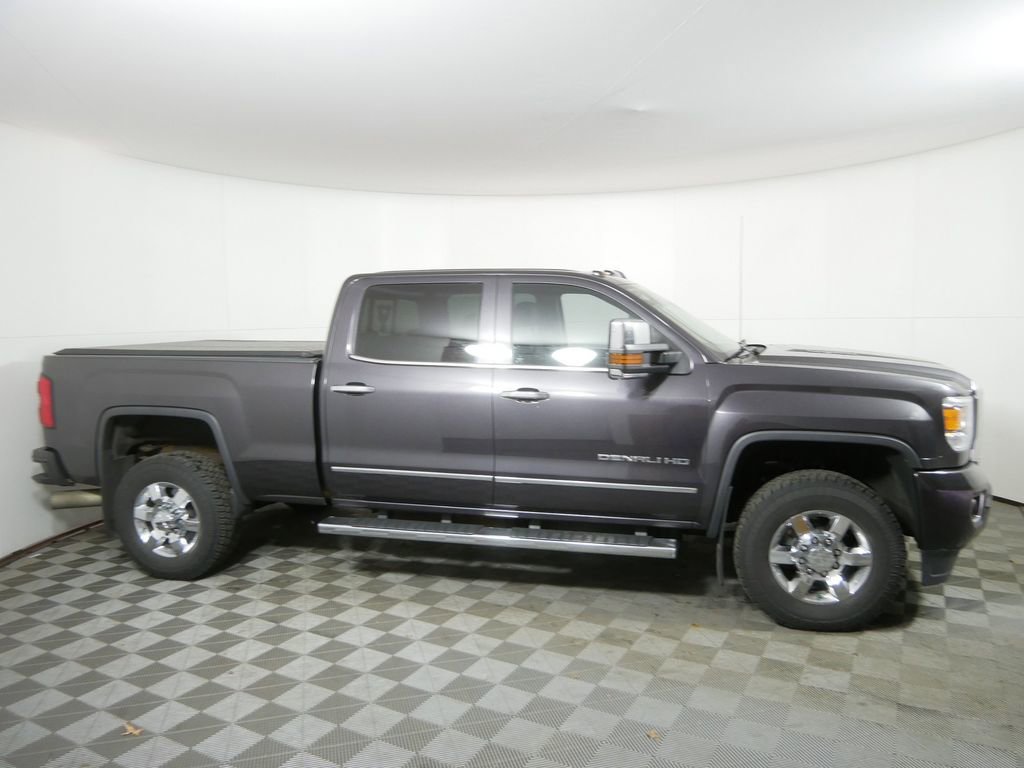 Used 2015 GMC Sierra 3500 Denali w/ Duramax Plus Package image 2