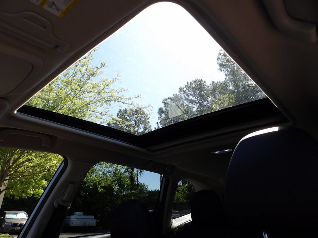 Used 2023 Subaru Forester Touring AWD/4WD image 17