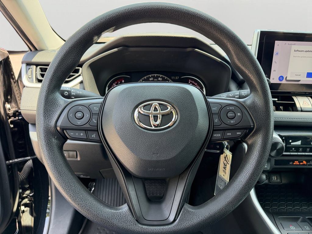 Used 2023 Toyota RAV4 LE FWD image 18