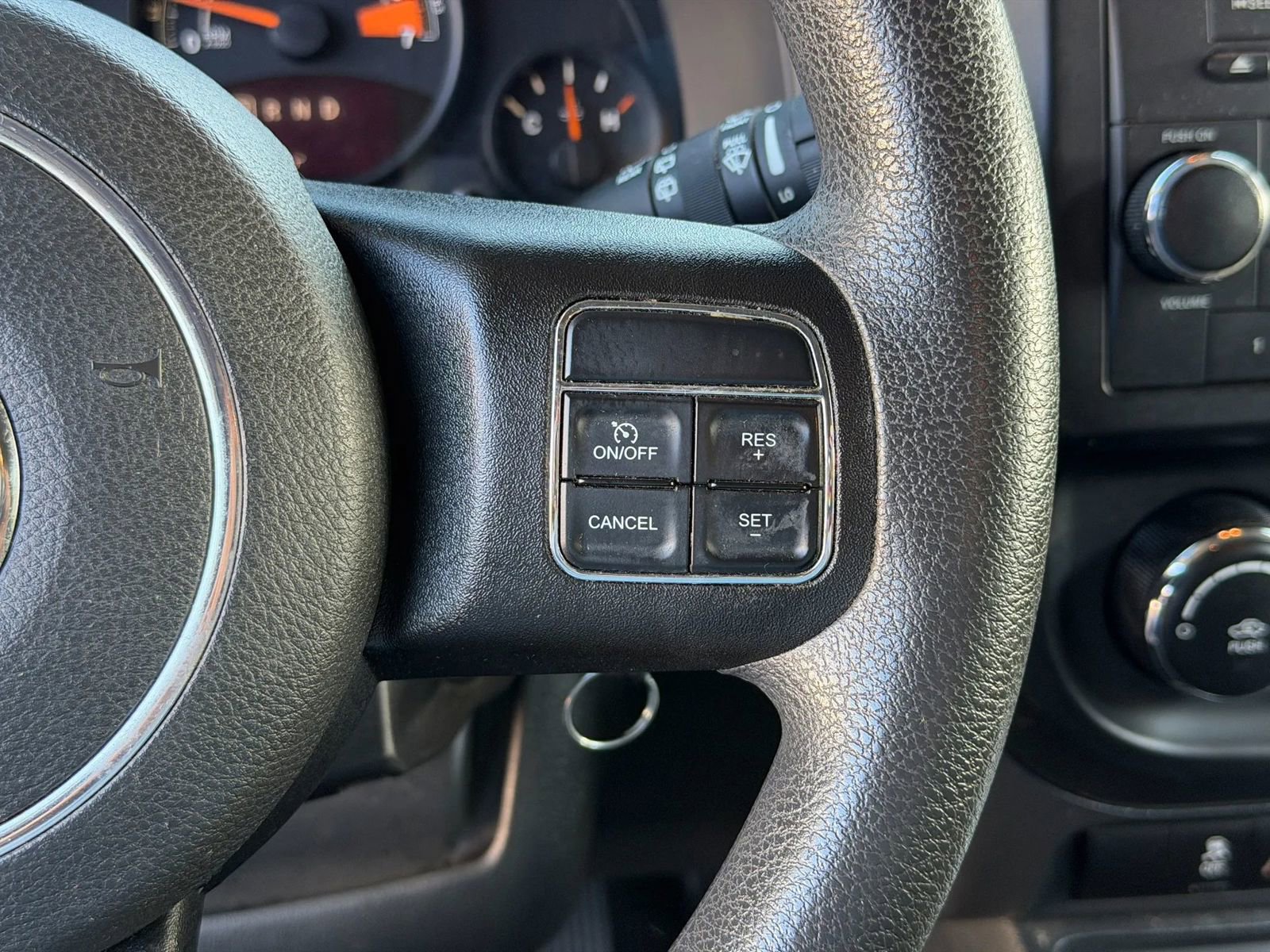 Used 2016 Jeep Patriot Sport w/ Power Value Group AWD/4WD image 35