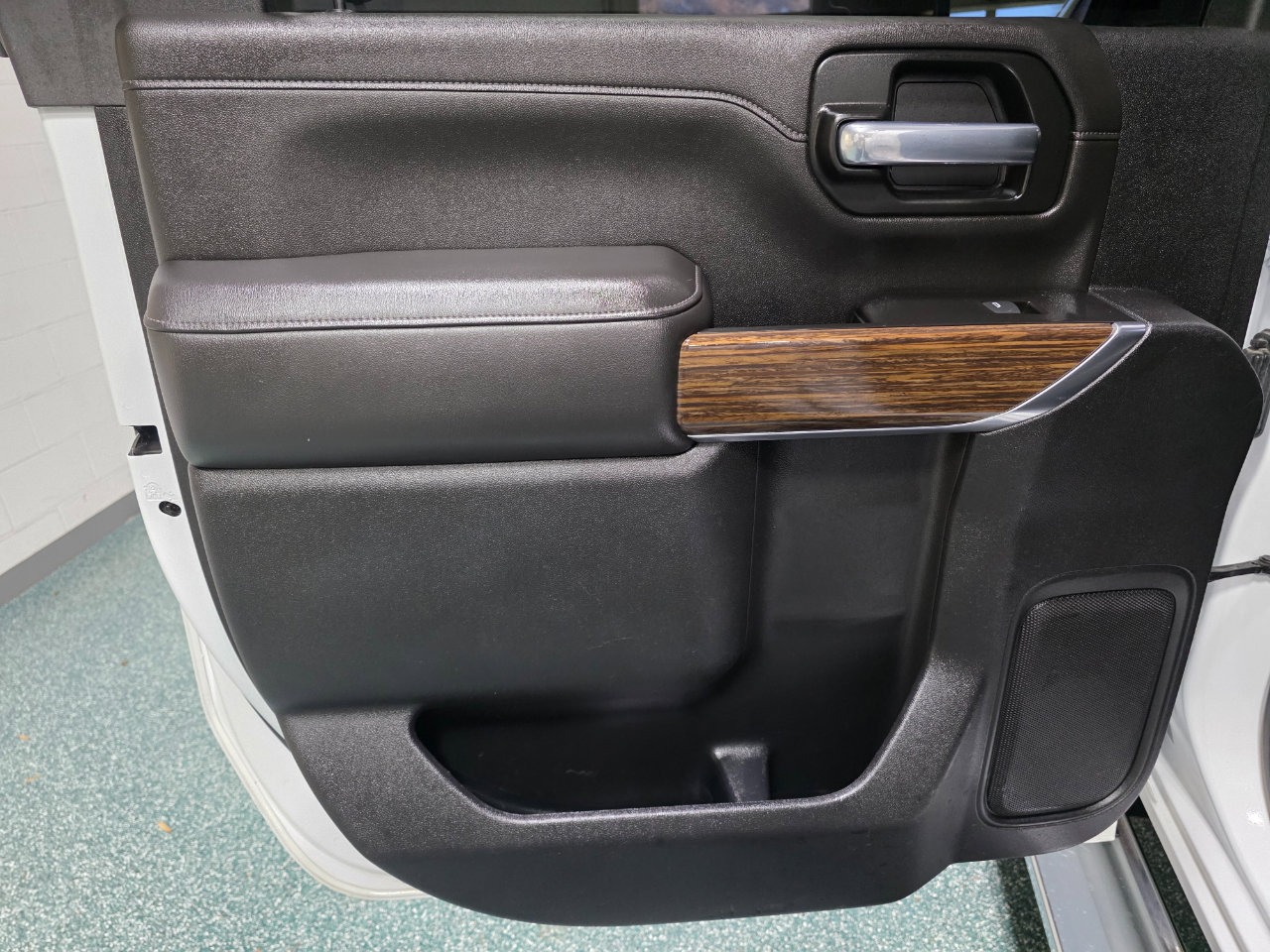 Used 2021 Chevrolet Silverado 3500 High Country w/ Z71 Off-Road Package image 22